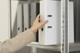 Организация рабочего пространства: преимущества металлических стеллажей